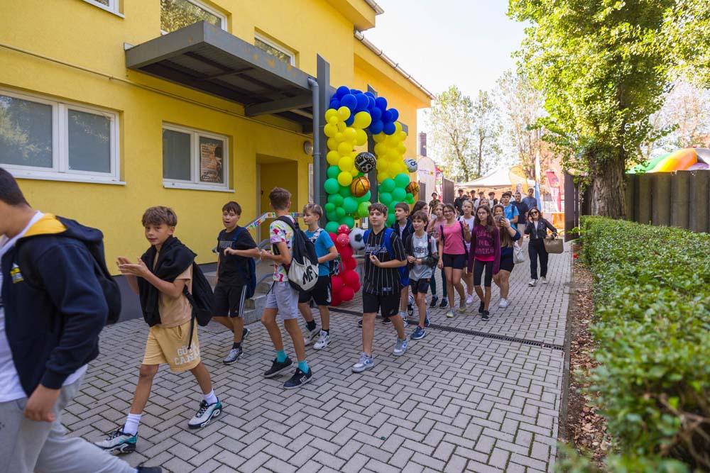 008-WEB_250912_NM2_1628