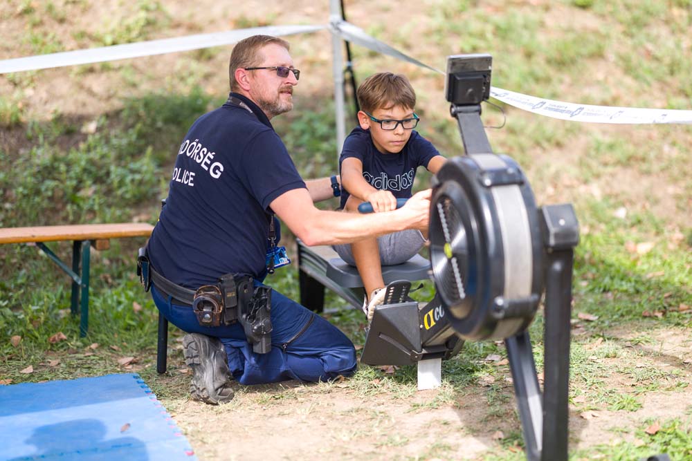 192-WEB_250913_NM1_2055