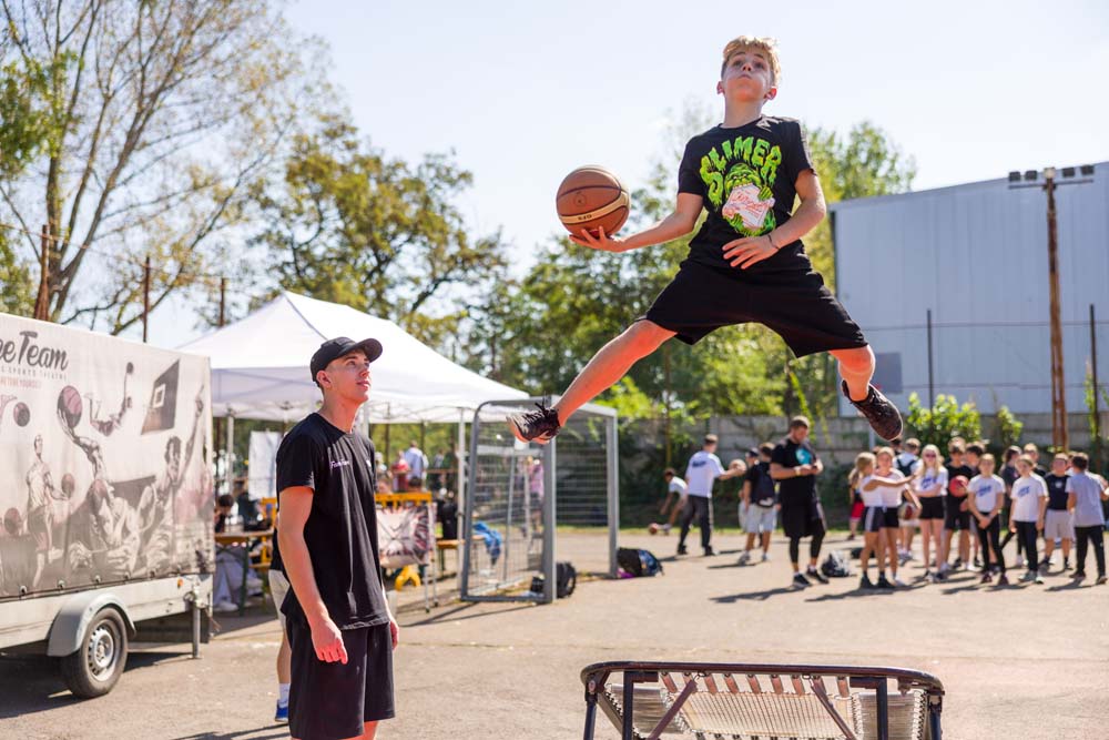 248-WEB_250912_NM2_2052