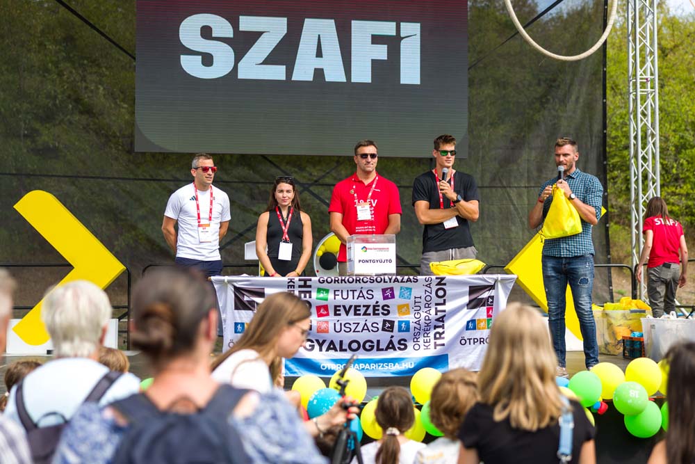 263-WEB_250913_NM2_2894