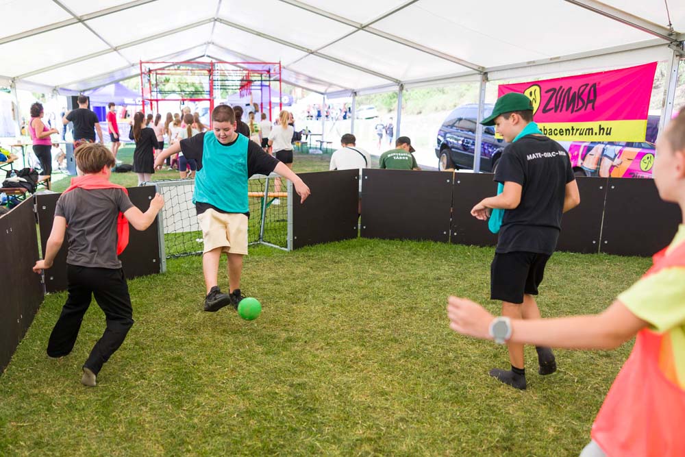 348-WEB_250912_NM2_2287